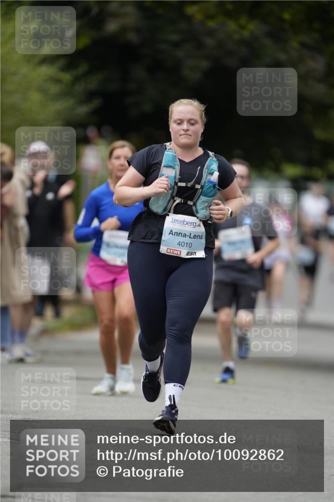 30.08.2026 - Blankeneser Heldenlauf Patografie http://msf.ph/oto/10092862 30.08.2026 12:50:17 Ziel 4010, 4063 meine-sportfotos.de
