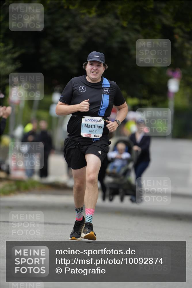 30.08.2026 - Blankeneser Heldenlauf Patografie http://msf.ph/oto/10092874 30.08.2026 12:50:47 Ziel 4002, 4417 meine-sportfotos.de