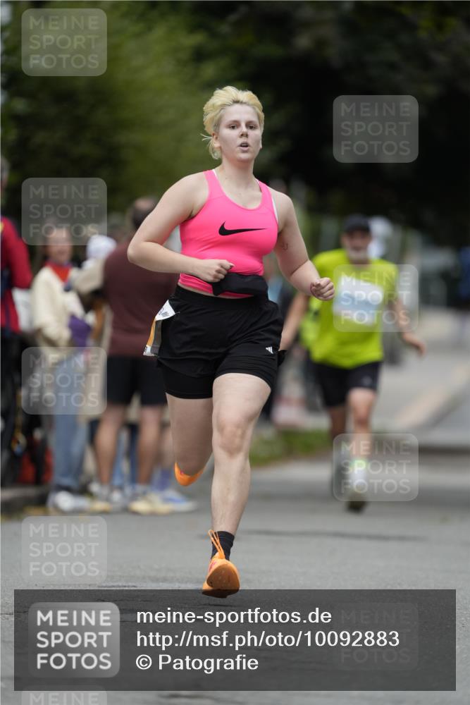 30.08.2026 - Blankeneser Heldenlauf Patografie http://msf.ph/oto/10092883 30.08.2026 12:51:19 Ziel 2530 meine-sportfotos.de
