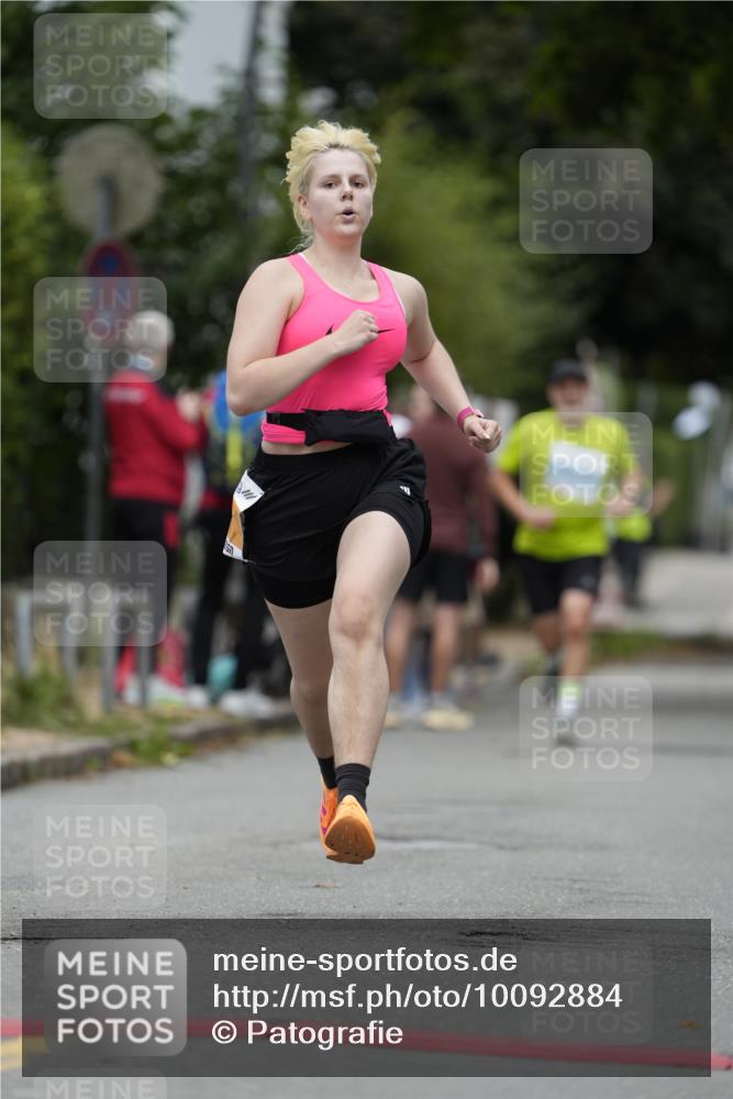 30.08.2026 - Blankeneser Heldenlauf Patografie http://msf.ph/oto/10092884 30.08.2026 12:51:21 Ziel 2530 meine-sportfotos.de