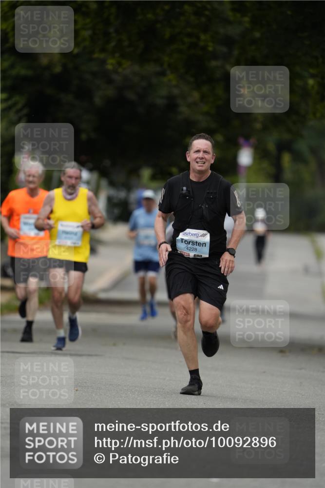 30.08.2026 - Blankeneser Heldenlauf Patografie http://msf.ph/oto/10092896 30.08.2026 12:51:57 Ziel 2197, 4038, 4466 meine-sportfotos.de
