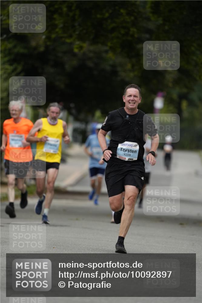 30.08.2026 - Blankeneser Heldenlauf Patografie http://msf.ph/oto/10092897 30.08.2026 12:51:57 Ziel 2197, 4038, 4466 meine-sportfotos.de