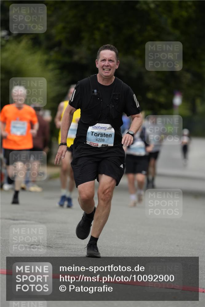 30.08.2026 - Blankeneser Heldenlauf Patografie http://msf.ph/oto/10092900 30.08.2026 12:52:01 Ziel 2197, 4228 meine-sportfotos.de