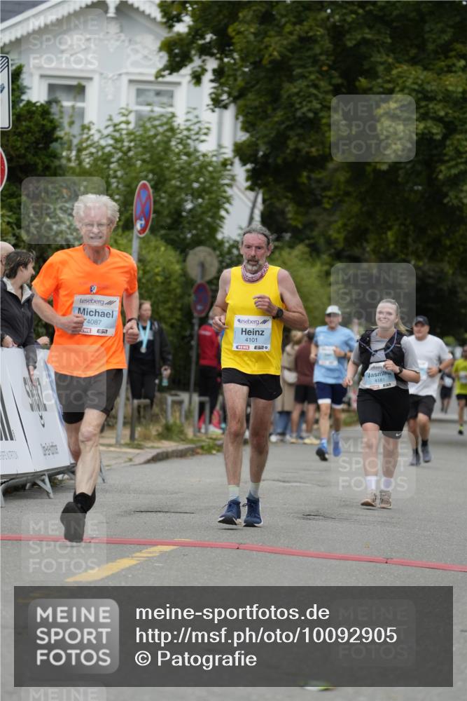 30.08.2026 - Blankeneser Heldenlauf Patografie http://msf.ph/oto/10092905 30.08.2026 12:52:08 Ziel 4087, 4101, 4181, 4228 meine-sportfotos.de
