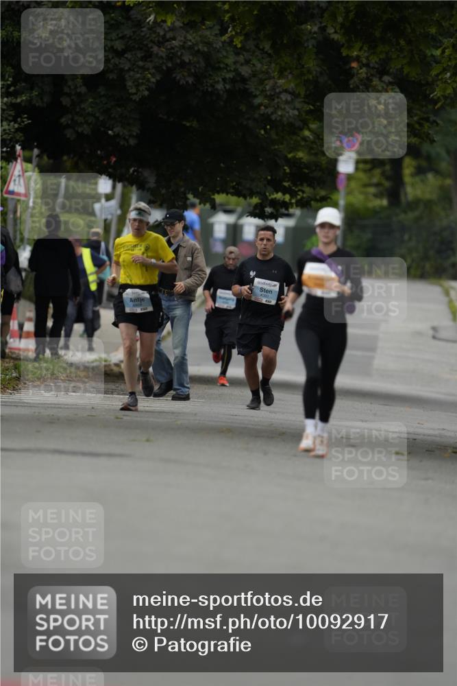 30.08.2026 - Blankeneser Heldenlauf Patografie http://msf.ph/oto/10092917 30.08.2026 12:52:26 Ziel 4219, 4409 meine-sportfotos.de