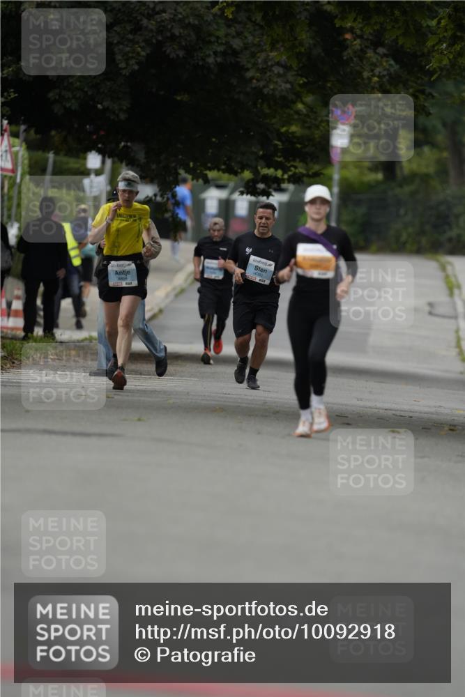 30.08.2026 - Blankeneser Heldenlauf Patografie http://msf.ph/oto/10092918 30.08.2026 12:52:27 Ziel 4219, 4409 meine-sportfotos.de