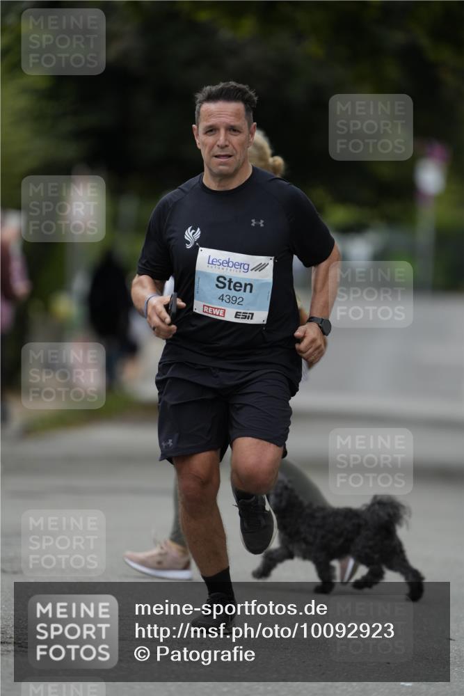 30.08.2026 - Blankeneser Heldenlauf Patografie http://msf.ph/oto/10092923 30.08.2026 12:52:41 Ziel 2254, 4392, 4404 meine-sportfotos.de