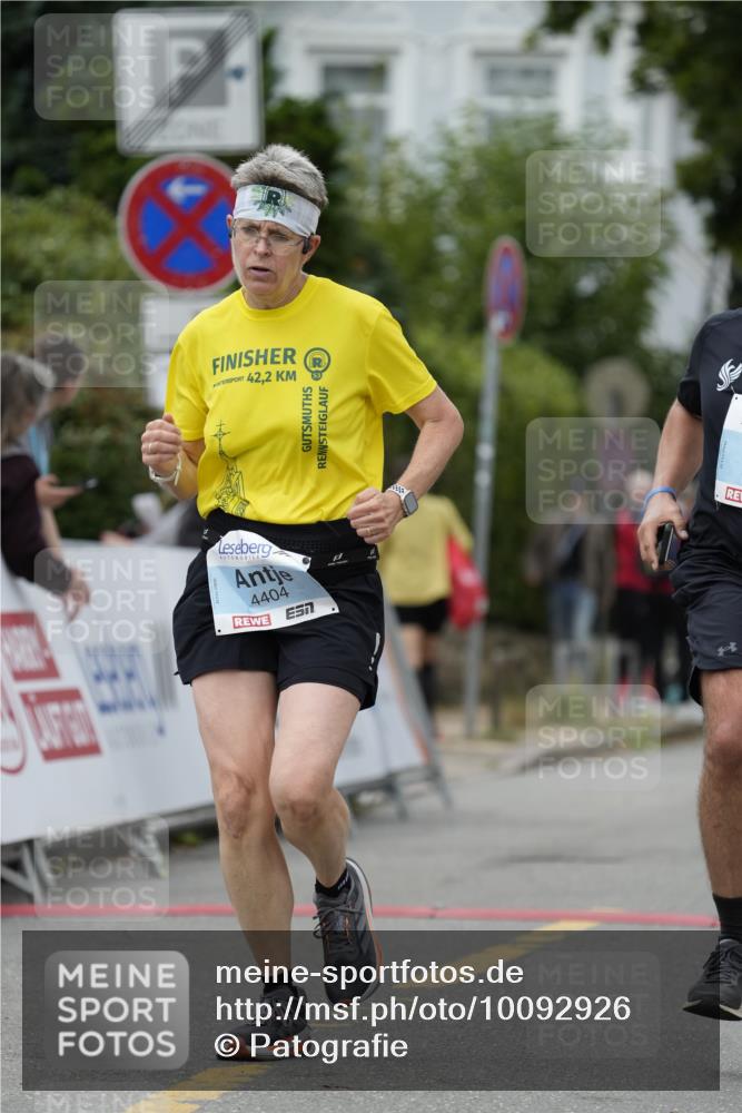 30.08.2026 - Blankeneser Heldenlauf Patografie http://msf.ph/oto/10092926 30.08.2026 12:52:44 Ziel 2254, 4392, 4404 meine-sportfotos.de