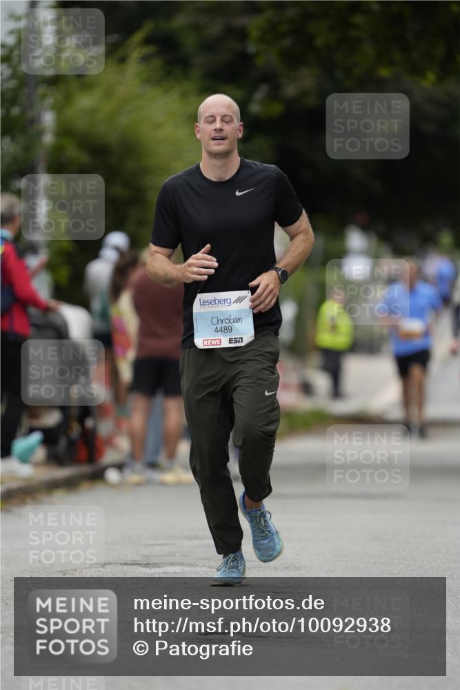 30.08.2026 - Blankeneser Heldenlauf Patografie http://msf.ph/oto/10092938 30.08.2026 12:54:29 Ziel 4489 meine-sportfotos.de