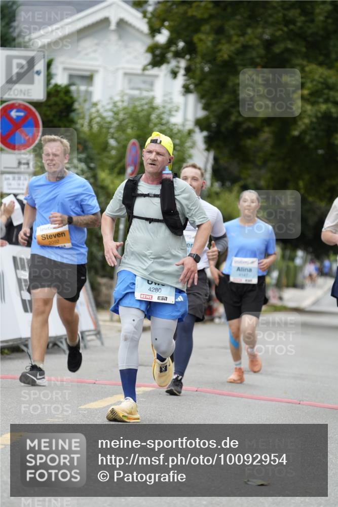 30.08.2026 - Blankeneser Heldenlauf Patografie http://msf.ph/oto/10092954 30.08.2026 12:54:52 Ziel 2092, 4016, 4138, 4147, 4280 meine-sportfotos.de