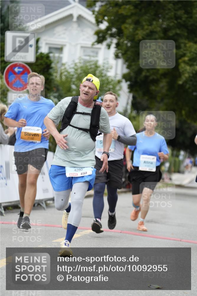 30.08.2026 - Blankeneser Heldenlauf Patografie http://msf.ph/oto/10092955 30.08.2026 12:54:53 Ziel 2092, 4016, 4138, 4147, 4280 meine-sportfotos.de