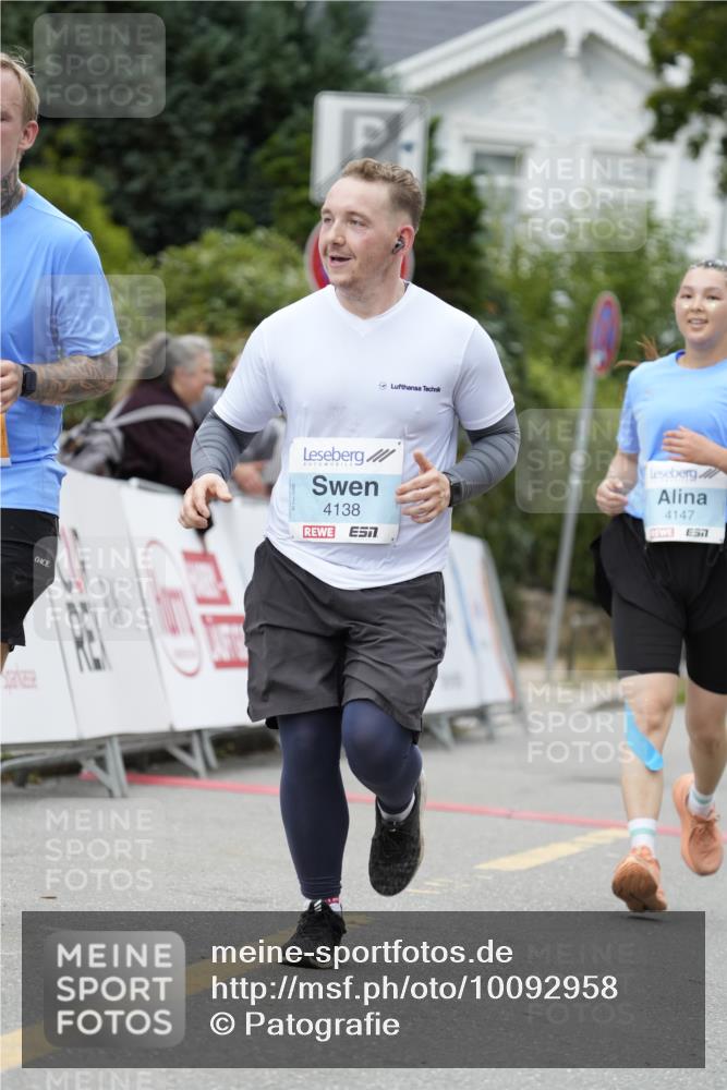 30.08.2026 - Blankeneser Heldenlauf Patografie http://msf.ph/oto/10092958 30.08.2026 12:54:55 Ziel 2092, 4016, 4138, 4147, 4280 meine-sportfotos.de