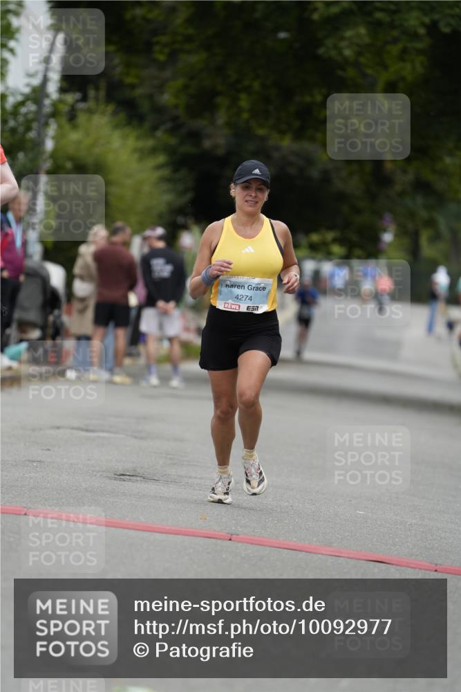 30.08.2026 - Blankeneser Heldenlauf Patografie http://msf.ph/oto/10092977 30.08.2026 12:55:46 Ziel 4118, 4223, 4274, 4437, 4438 meine-sportfotos.de