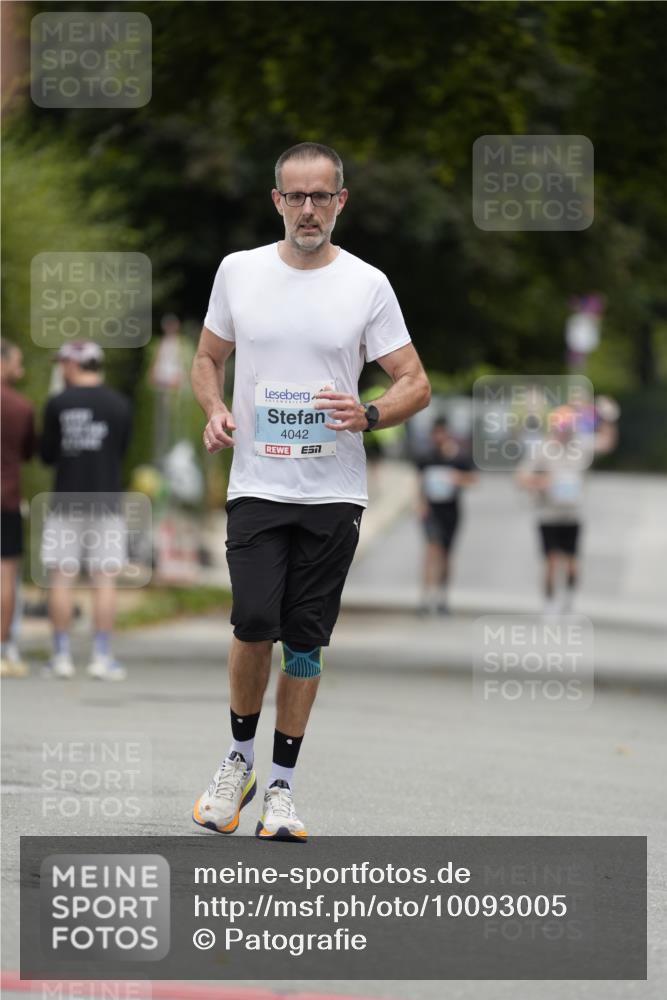 30.08.2026 - Blankeneser Heldenlauf Patografie http://msf.ph/oto/10093005 30.08.2026 12:58:18 Ziel 4034, 4042, 4331 meine-sportfotos.de