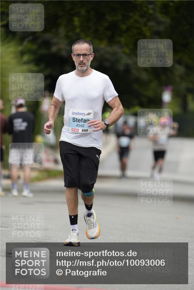 30.08.2026 - Blankeneser Heldenlauf Patografie http://msf.ph/oto/10093006 30.08.2026 12:58:18 Ziel 4034, 4042, 4331 meine-sportfotos.de
