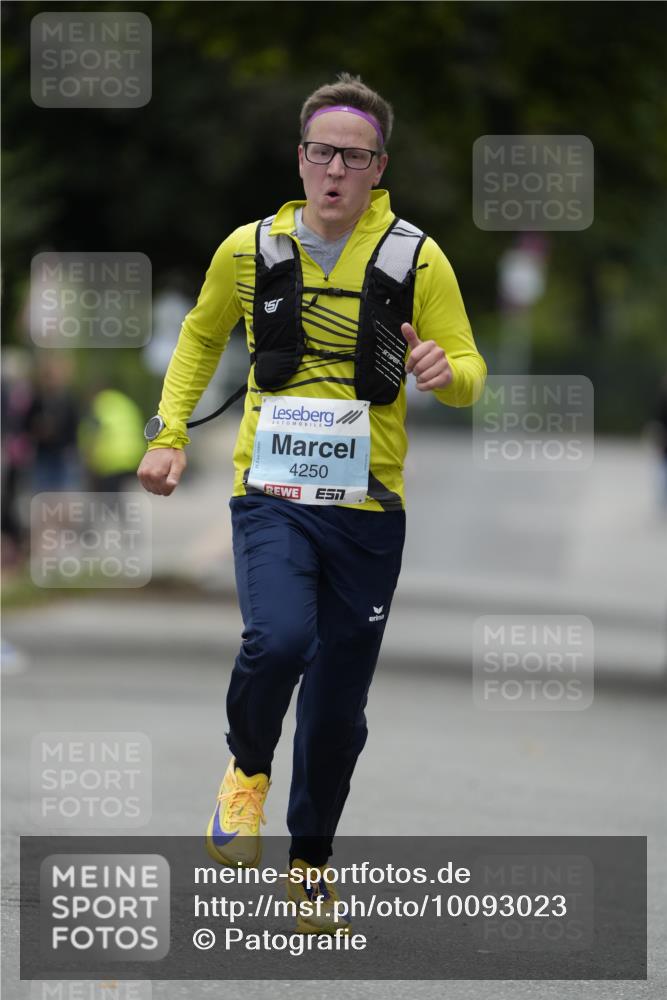 30.08.2026 - Blankeneser Heldenlauf Patografie http://msf.ph/oto/10093023 30.08.2026 12:59:18 Ziel 4121, 4250, 4434 meine-sportfotos.de