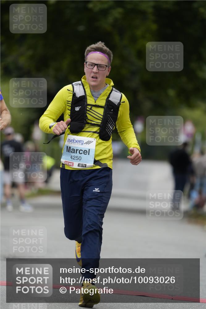 30.08.2026 - Blankeneser Heldenlauf Patografie http://msf.ph/oto/10093026 30.08.2026 12:59:19 Ziel 4121, 4250, 4434 meine-sportfotos.de