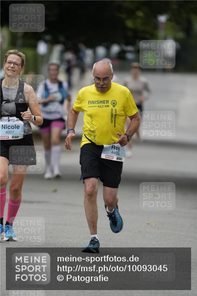 30.08.2026 - Blankeneser Heldenlauf Patografie http://msf.ph/oto/10093045 30.08.2026 13:00:42 Ziel 2200, 4430, 4431 meine-sportfotos.de