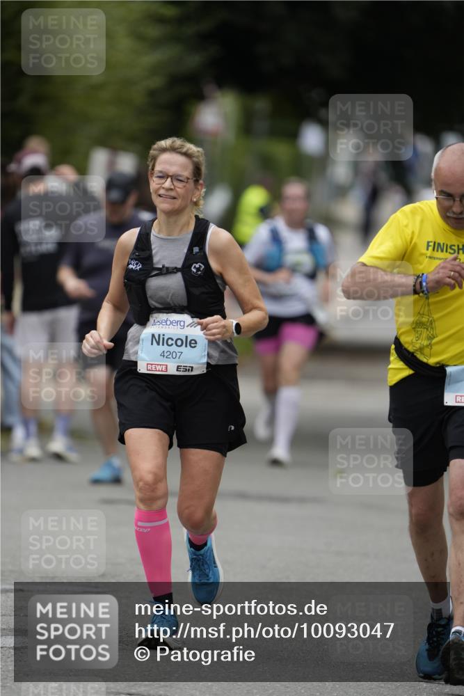 30.08.2026 - Blankeneser Heldenlauf Patografie http://msf.ph/oto/10093047 30.08.2026 13:00:44 Ziel 2200, 4207, 4403, 4430, 4431 meine-sportfotos.de