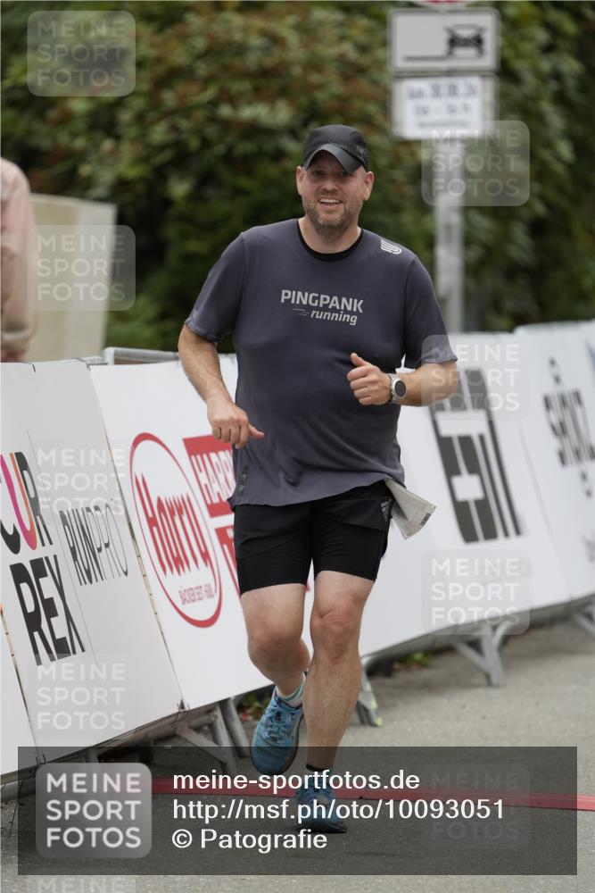30.08.2026 - Blankeneser Heldenlauf Patografie http://msf.ph/oto/10093051 30.08.2026 13:00:57 Ziel 4024, 4405 meine-sportfotos.de