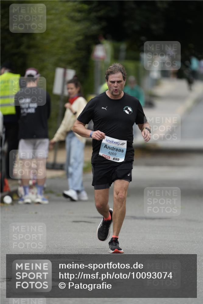 30.08.2026 - Blankeneser Heldenlauf Patografie http://msf.ph/oto/10093074 30.08.2026 13:04:43 Ziel  meine-sportfotos.de