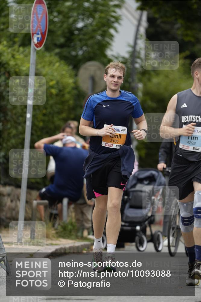 30.08.2026 - Blankeneser Heldenlauf Patografie http://msf.ph/oto/10093088 30.08.2026 13:07:12 Ziel 2099, 2100, 2101, 4291, 4292 meine-sportfotos.de