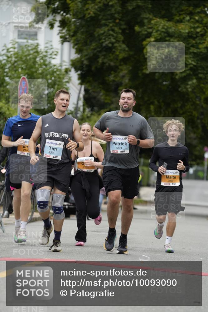 30.08.2026 - Blankeneser Heldenlauf Patografie http://msf.ph/oto/10093090 30.08.2026 13:07:14 Ziel 2099, 2100, 2101, 4291, 4292 meine-sportfotos.de