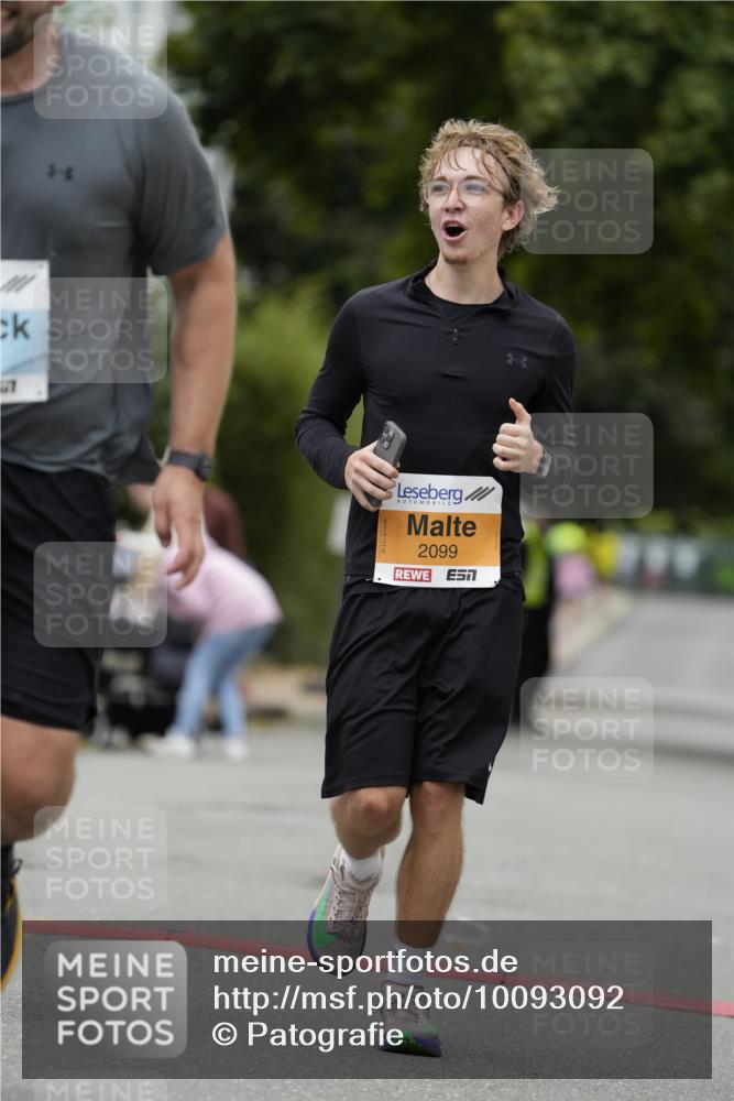 30.08.2026 - Blankeneser Heldenlauf Patografie http://msf.ph/oto/10093092 30.08.2026 13:07:18 Ziel 2099, 2100, 2101, 4291, 4292 meine-sportfotos.de