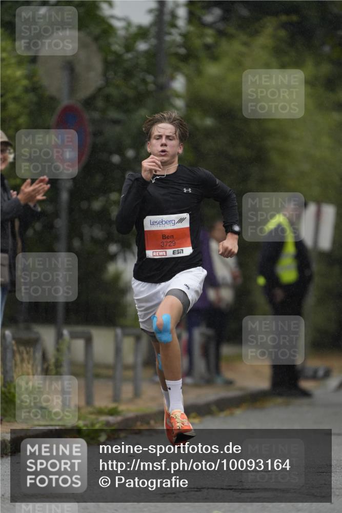 30.08.2026 - Blankeneser Heldenlauf Patografie http://msf.ph/oto/10093164 30.08.2026 09:18:33 Ziel 3729, 3737 meine-sportfotos.de