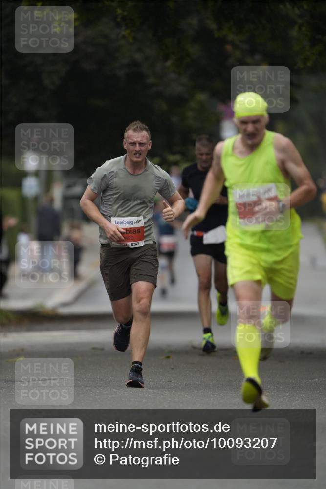 30.08.2026 - Blankeneser Heldenlauf Patografie http://msf.ph/oto/10093207 30.08.2026 09:22:03 Ziel 3585, 3674, 3711 meine-sportfotos.de
