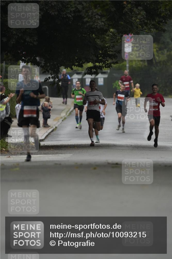 30.08.2026 - Blankeneser Heldenlauf Patografie http://msf.ph/oto/10093215 30.08.2026 09:22:17 Ziel 3520, 3712 meine-sportfotos.de