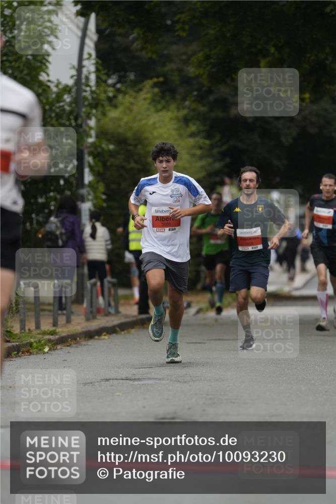 30.08.2026 - Blankeneser Heldenlauf Patografie http://msf.ph/oto/10093230 30.08.2026 09:22:37 Ziel 3509, 3525, 3609, 3666 meine-sportfotos.de