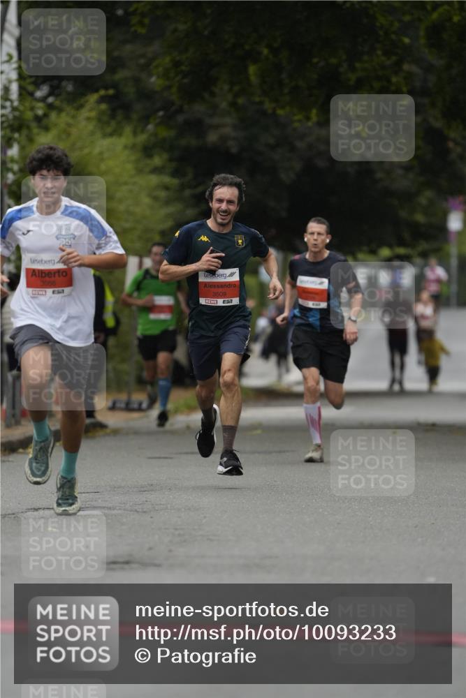 30.08.2026 - Blankeneser Heldenlauf Patografie http://msf.ph/oto/10093233 30.08.2026 09:22:38 Ziel 3509, 3525, 3609, 3666 meine-sportfotos.de