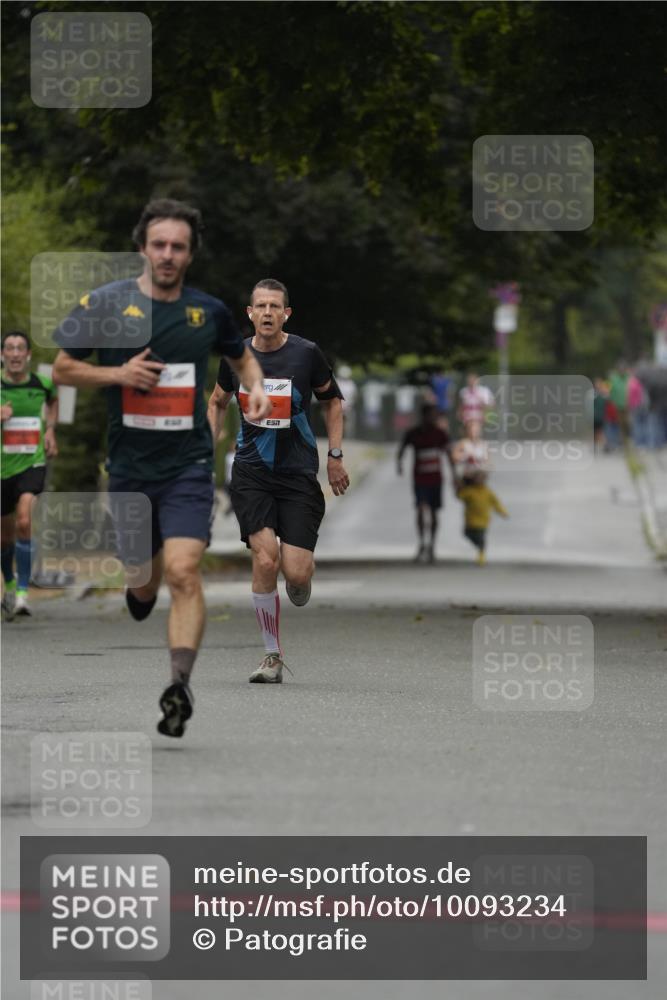 30.08.2026 - Blankeneser Heldenlauf Patografie http://msf.ph/oto/10093234 30.08.2026 09:22:39 Ziel 3509, 3525, 3609, 3666 meine-sportfotos.de