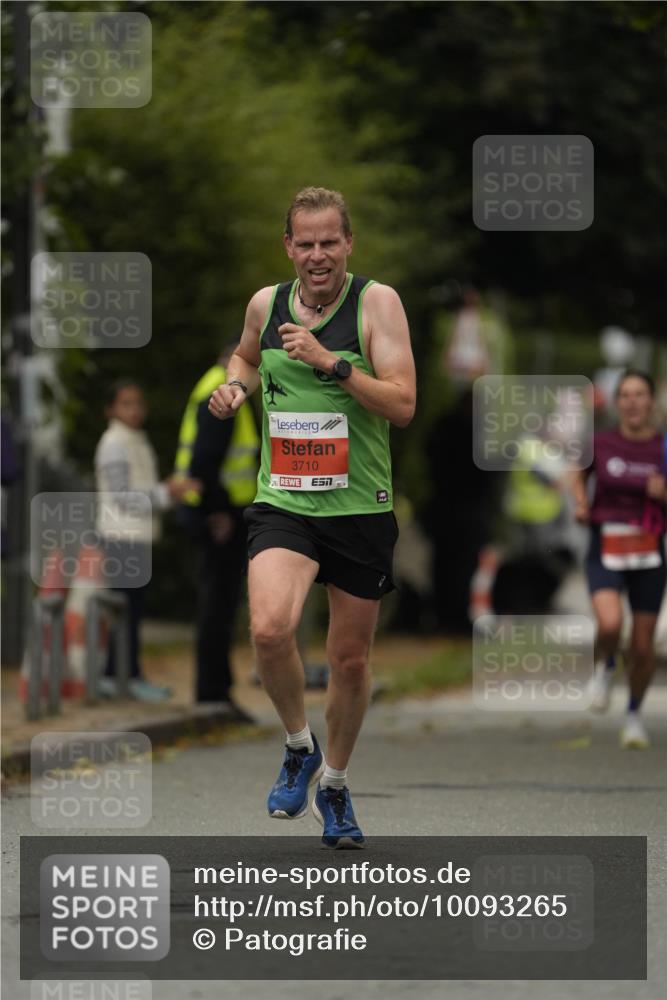 30.08.2026 - Blankeneser Heldenlauf Patografie http://msf.ph/oto/10093265 30.08.2026 09:23:38 Ziel 3710 meine-sportfotos.de