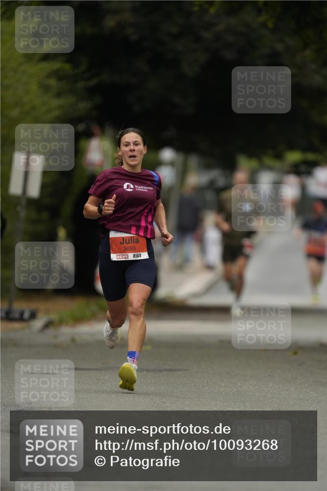 30.08.2026 - Blankeneser Heldenlauf Patografie http://msf.ph/oto/10093268 30.08.2026 09:23:42 Ziel 3699, 3710 meine-sportfotos.de