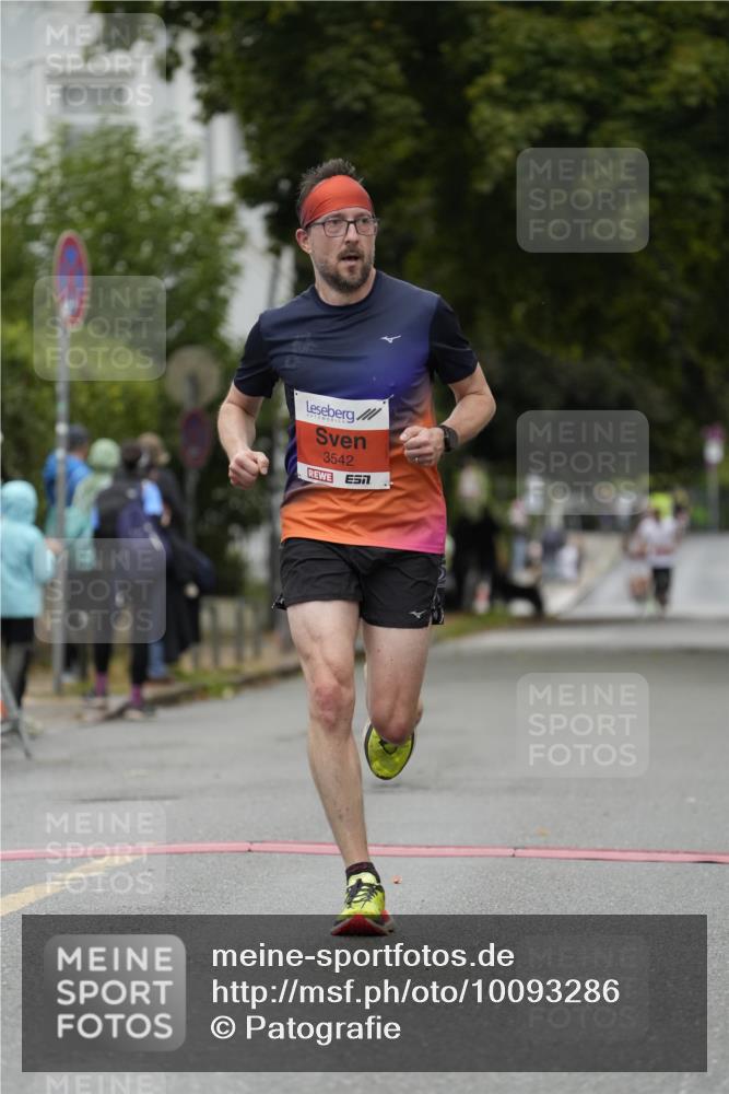 30.08.2026 - Blankeneser Heldenlauf Patografie http://msf.ph/oto/10093286 30.08.2026 09:24:09 Ziel 3542, 3567 meine-sportfotos.de