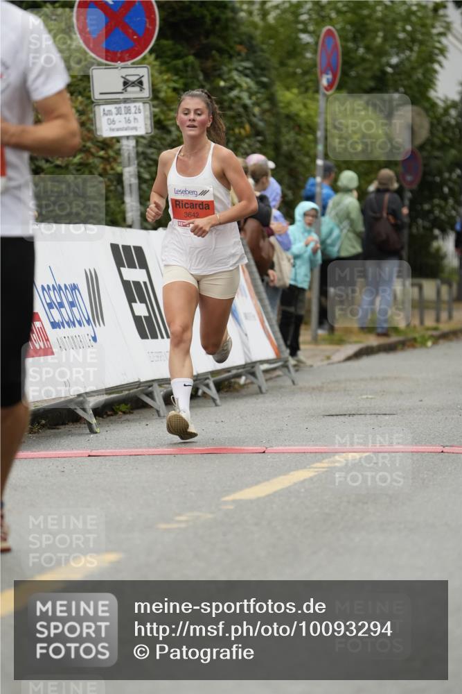 30.08.2026 - Blankeneser Heldenlauf Patografie http://msf.ph/oto/10093294 30.08.2026 09:24:31 Ziel 3575, 3642, 3683 meine-sportfotos.de