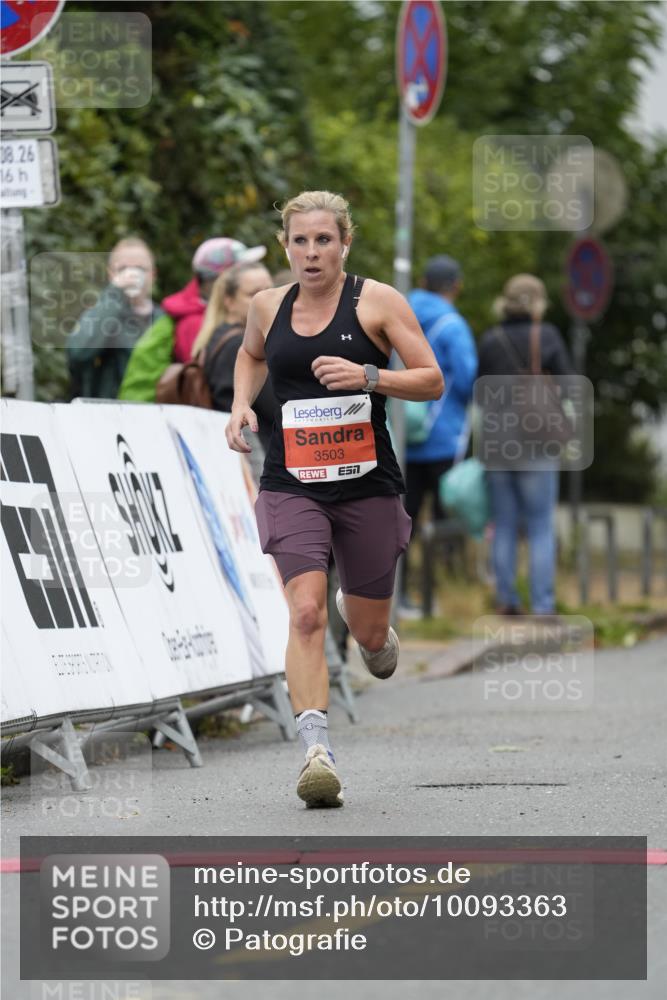 30.08.2026 - Blankeneser Heldenlauf Patografie http://msf.ph/oto/10093363 30.08.2026 09:26:52 Ziel 3503, 3574 meine-sportfotos.de