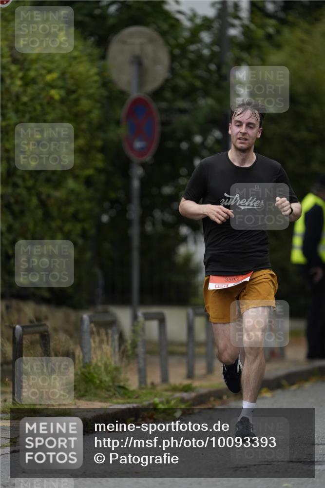 30.08.2026 - Blankeneser Heldenlauf Patografie http://msf.ph/oto/10093393 30.08.2026 09:27:45 Ziel 3564, 3713 meine-sportfotos.de
