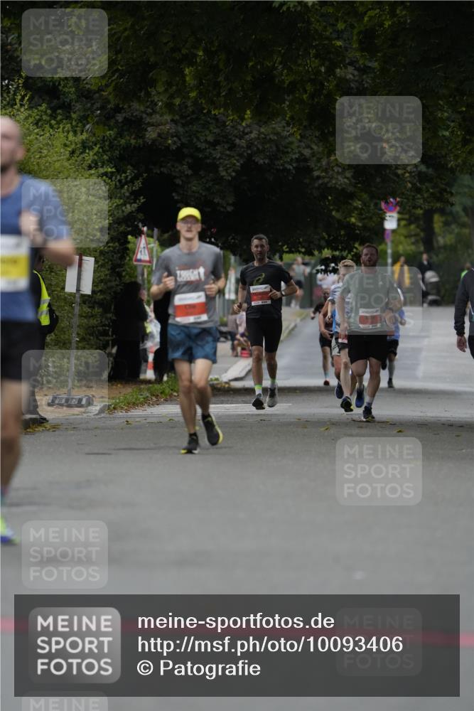 30.08.2026 - Blankeneser Heldenlauf Patografie http://msf.ph/oto/10093406 30.08.2026 09:28:09 Ziel 1380, 3638, 3682 meine-sportfotos.de