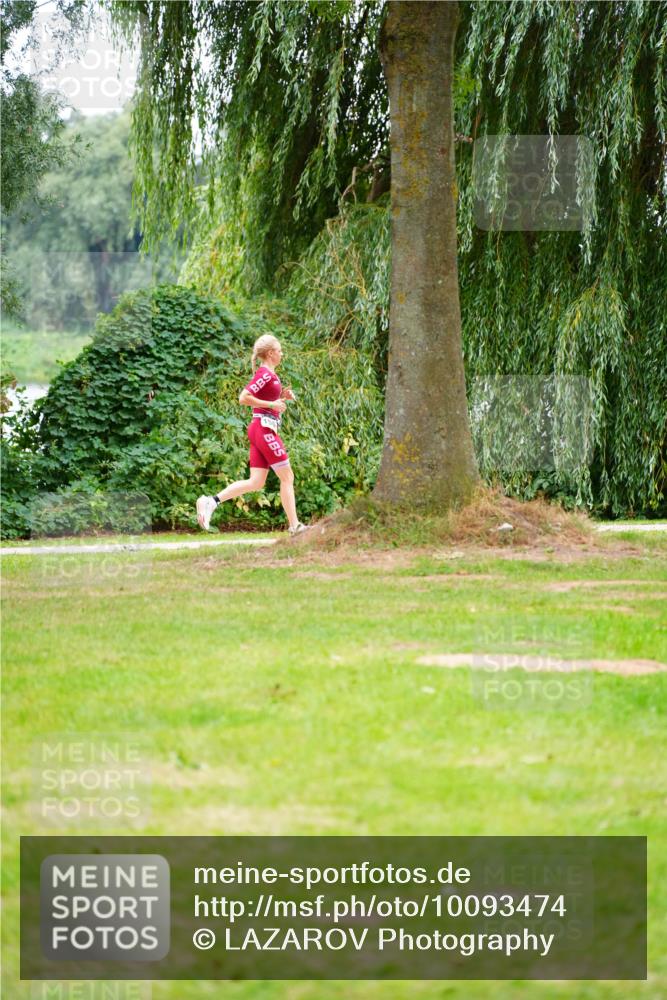 30.08.2026 - Elbe Triathlon Hamburg LAZAROV Photography http://msf.ph/oto/10093474 30.08.2026 14:21:46 Laufen  meine-sportfotos.de