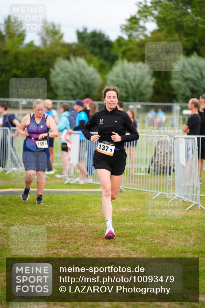 30.08.2026 - Elbe Triathlon Hamburg LAZAROV Photography http://msf.ph/oto/10093479 30.08.2026 14:28:14 Laufen 155, 137, 1 meine-sportfotos.de