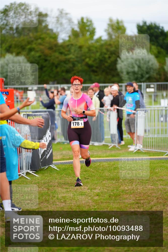 30.08.2026 - Elbe Triathlon Hamburg LAZAROV Photography http://msf.ph/oto/10093488 30.08.2026 14:28:41 Laufen 100, 178, 1 meine-sportfotos.de