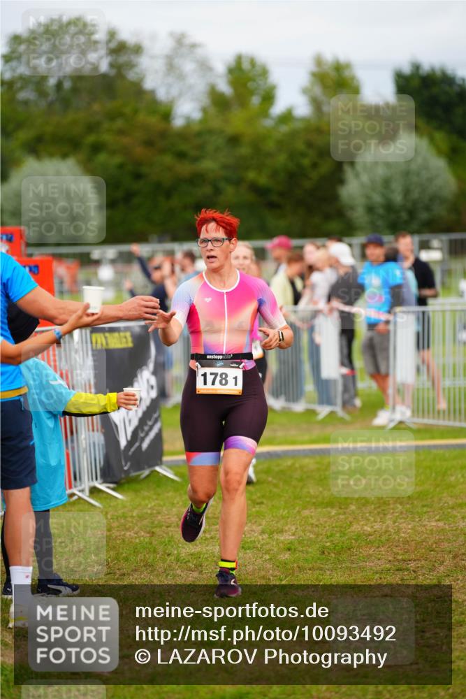 30.08.2026 - Elbe Triathlon Hamburg LAZAROV Photography http://msf.ph/oto/10093492 30.08.2026 14:28:42 Laufen 178, 1 meine-sportfotos.de