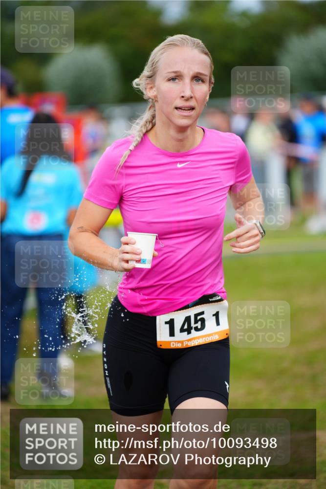 30.08.2026 - Elbe Triathlon Hamburg LAZAROV Photography http://msf.ph/oto/10093498 30.08.2026 14:28:46 Laufen 1451 meine-sportfotos.de