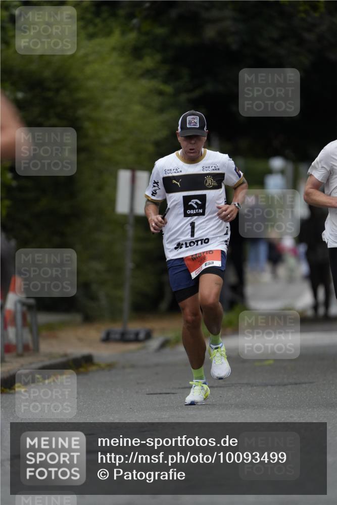 30.08.2026 - Blankeneser Heldenlauf Patografie http://msf.ph/oto/10093499 30.08.2026 09:29:01 Ziel 3735 meine-sportfotos.de