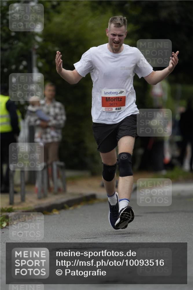 30.08.2026 - Blankeneser Heldenlauf Patografie http://msf.ph/oto/10093516 30.08.2026 09:29:37 Ziel 3671 meine-sportfotos.de