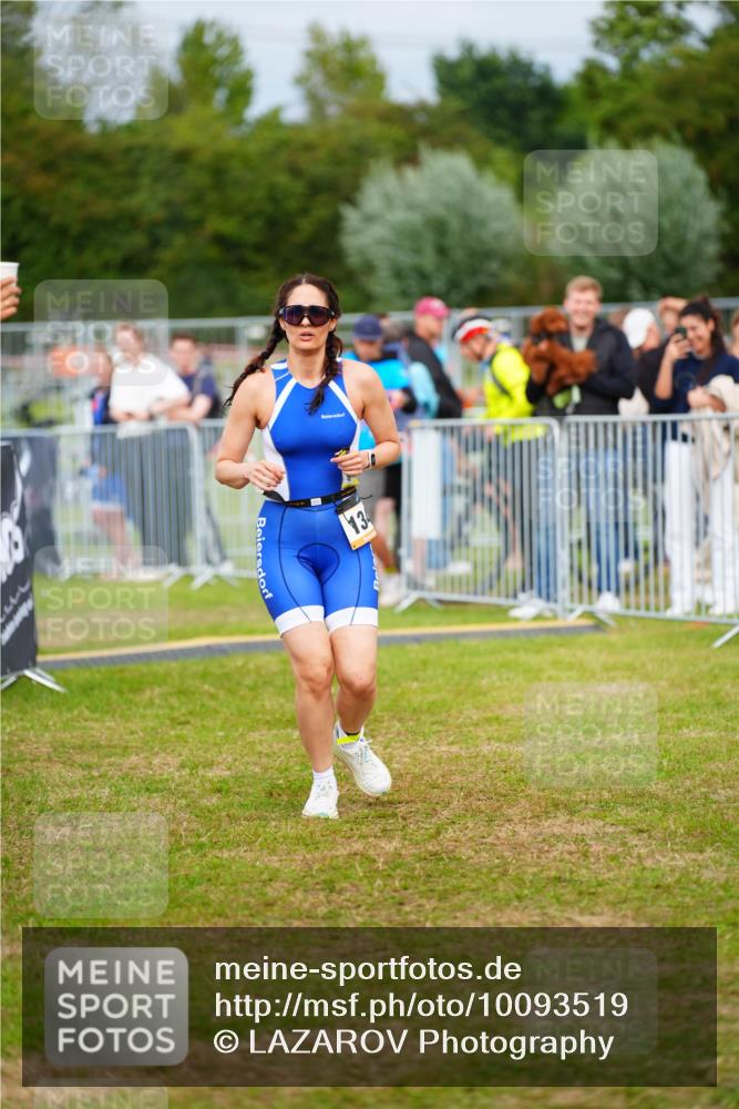 30.08.2026 - Elbe Triathlon Hamburg LAZAROV Photography http://msf.ph/oto/10093519 30.08.2026 14:29:49 Laufen 134 meine-sportfotos.de