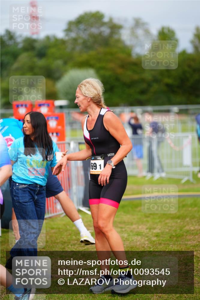 30.08.2026 - Elbe Triathlon Hamburg LAZAROV Photography http://msf.ph/oto/10093545 30.08.2026 14:30:16 Laufen 69, 1 meine-sportfotos.de